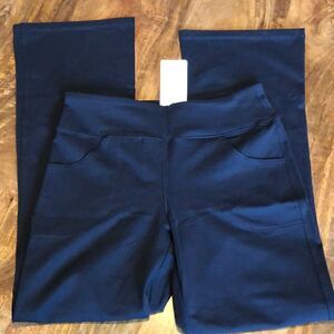 Yogiplace 4 pocket flare leg yoga pants size small